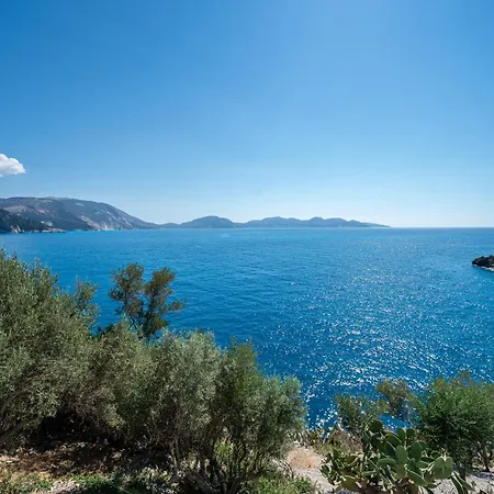 Apartment Assos Rockshore By The Sea