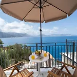 Apartment Assos Rockshore By The Sea *